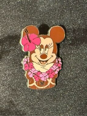 Minnie Mouse Hawaiian Lei Pink Enamel Pin fr Hidden Micky Series